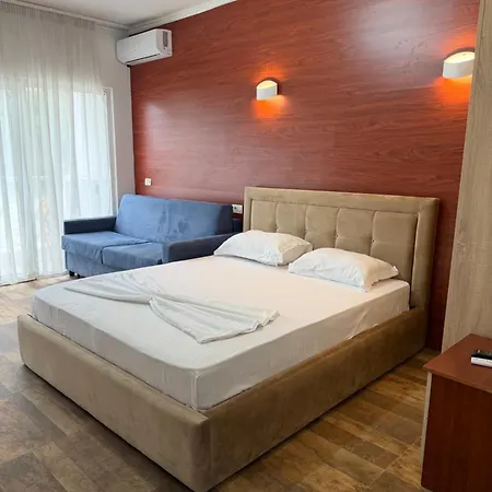 Blumont Durrës